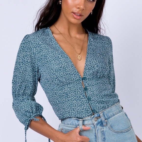 Princess Polly Tops - Princess Polly Meresa Top Size 2